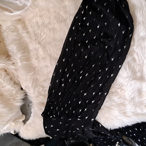 Really cute nwt s deer sheer boho top. I would say she is oversized - Picture 2 of 3